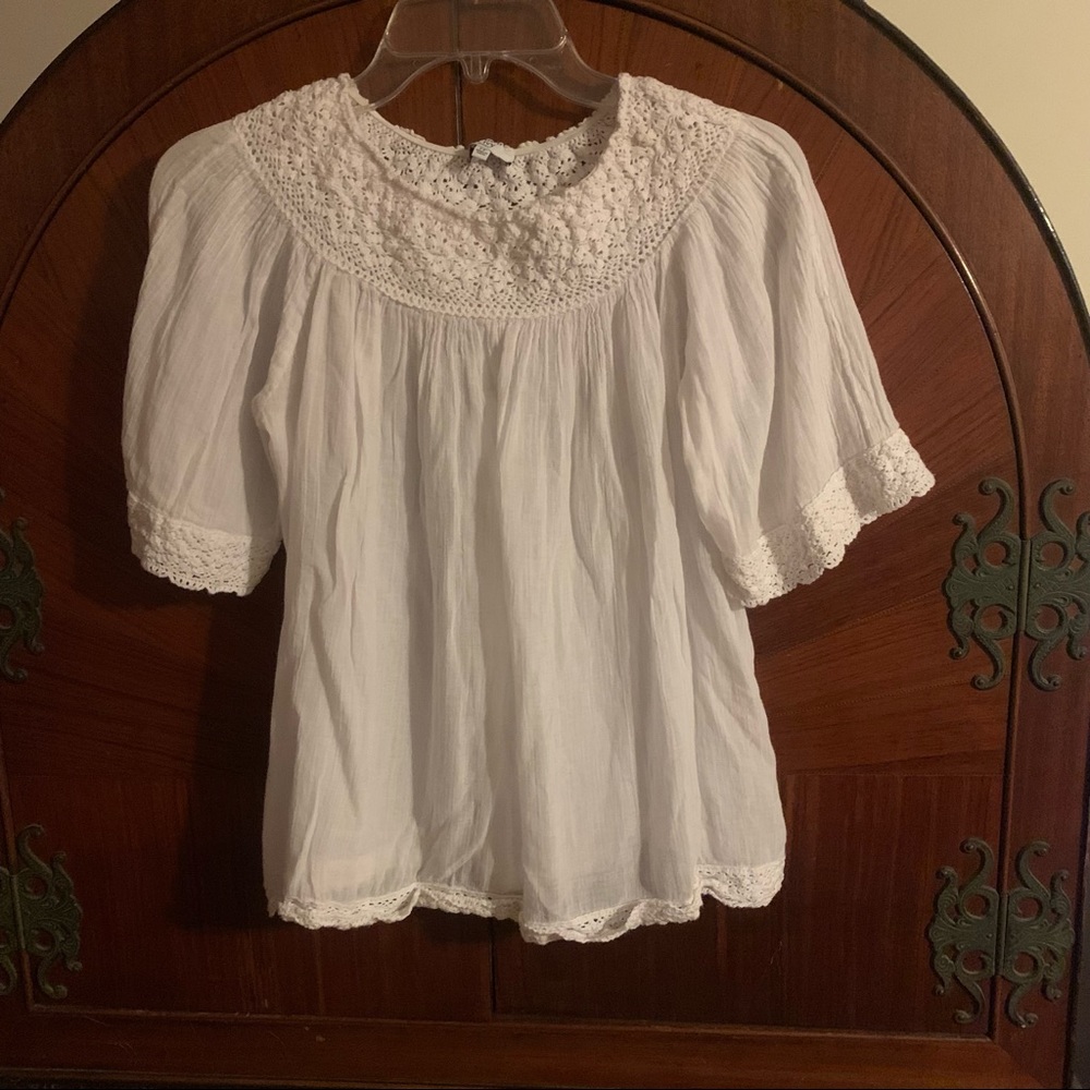 Crown and Ivy Beachy Shirt